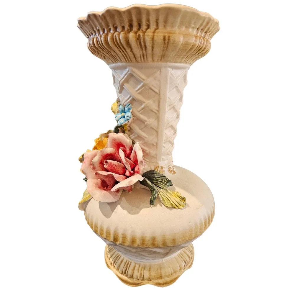 Capo di Monte Italy Toscany Floral Lattice Ceramic Vase 1699/M Cream Pink Yellow